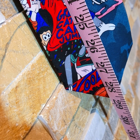 Vintage Looney Toons Bugs Bunny silk tie - Picture 4 of 9